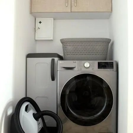 Villa Gt Traditional Windmill