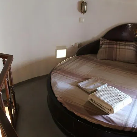 Villa Gt Traditional Windmill *